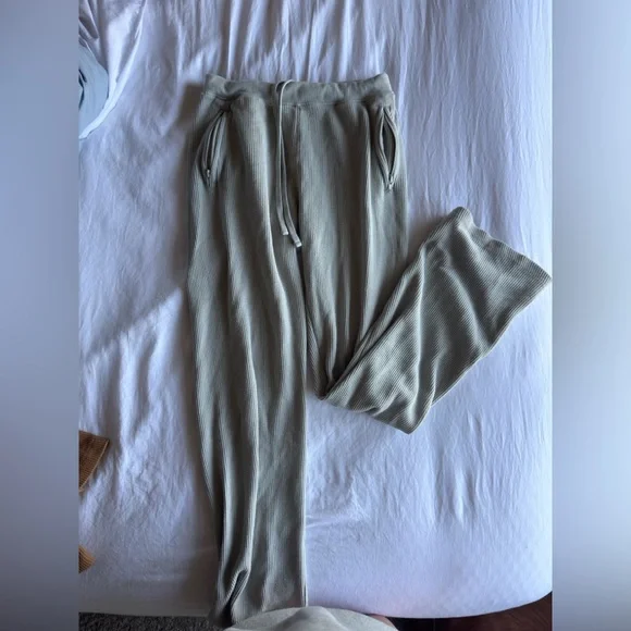 Skims Waffle Knit Pants - Picture 2 of 3